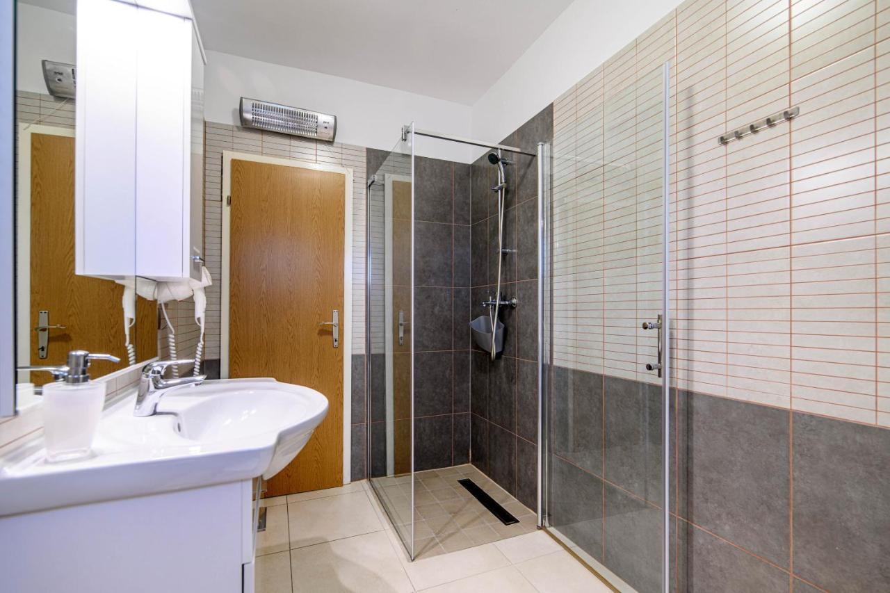 Apartments Kardum Шибеник Экстерьер фото